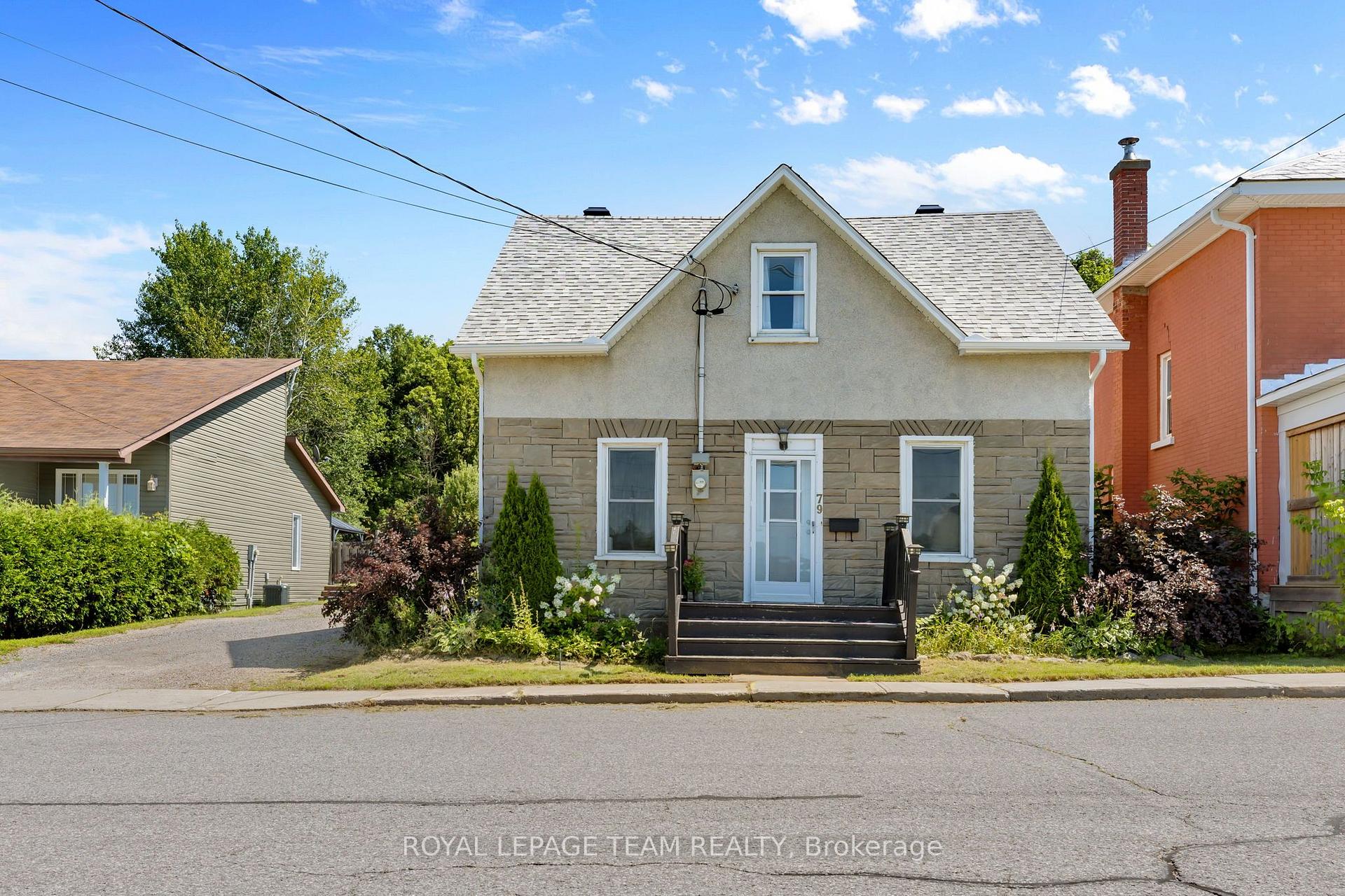 79 Mutual Avenue, Renfrew, ON, exterior