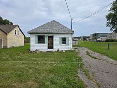 Address withheld, Richmond Hill, ON, exterior