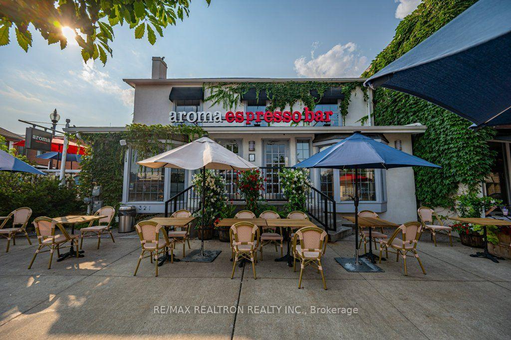 321 Lakeshore Road E, Oakville, ON, exterior