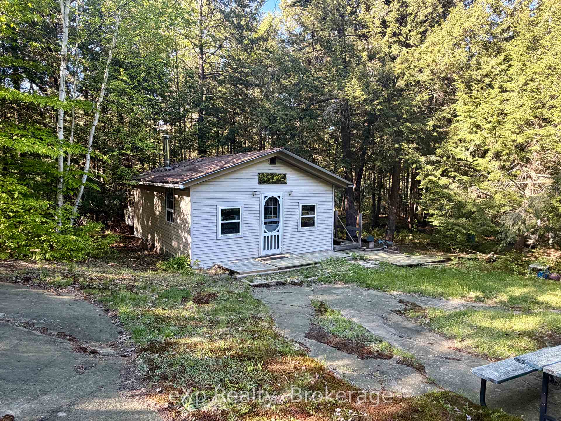 1080 Milne Road, Bracebridge, ON, exterior