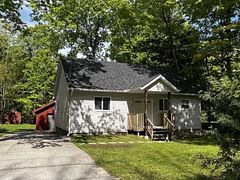 2135 Champlain Road, Tiny, ON, exterior