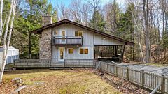 1407 Spooks Bay Lane, Highlands East, ON, exterior