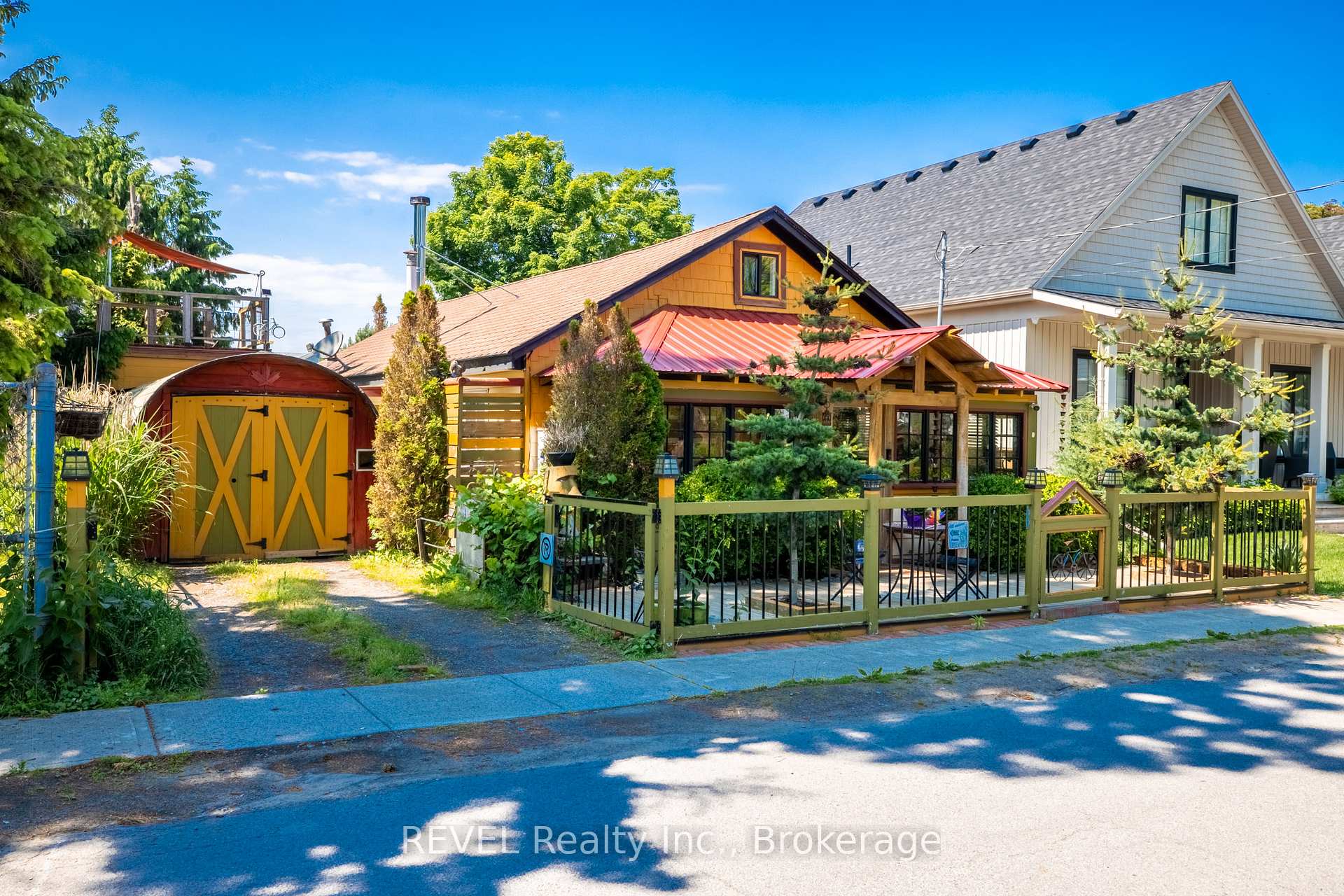 3816 Crystal Beach Drive, Fort Erie, ON, exterior