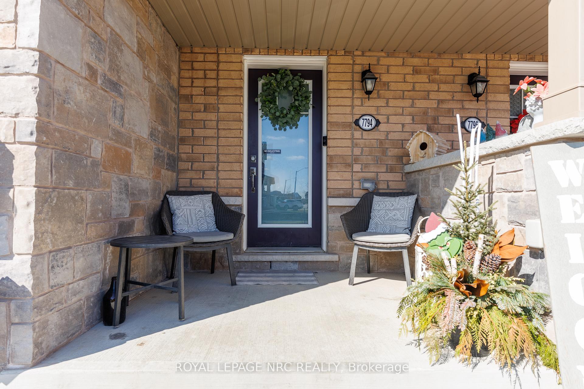 7794 White Pine Crescent, Niagara Falls, ON, exterior