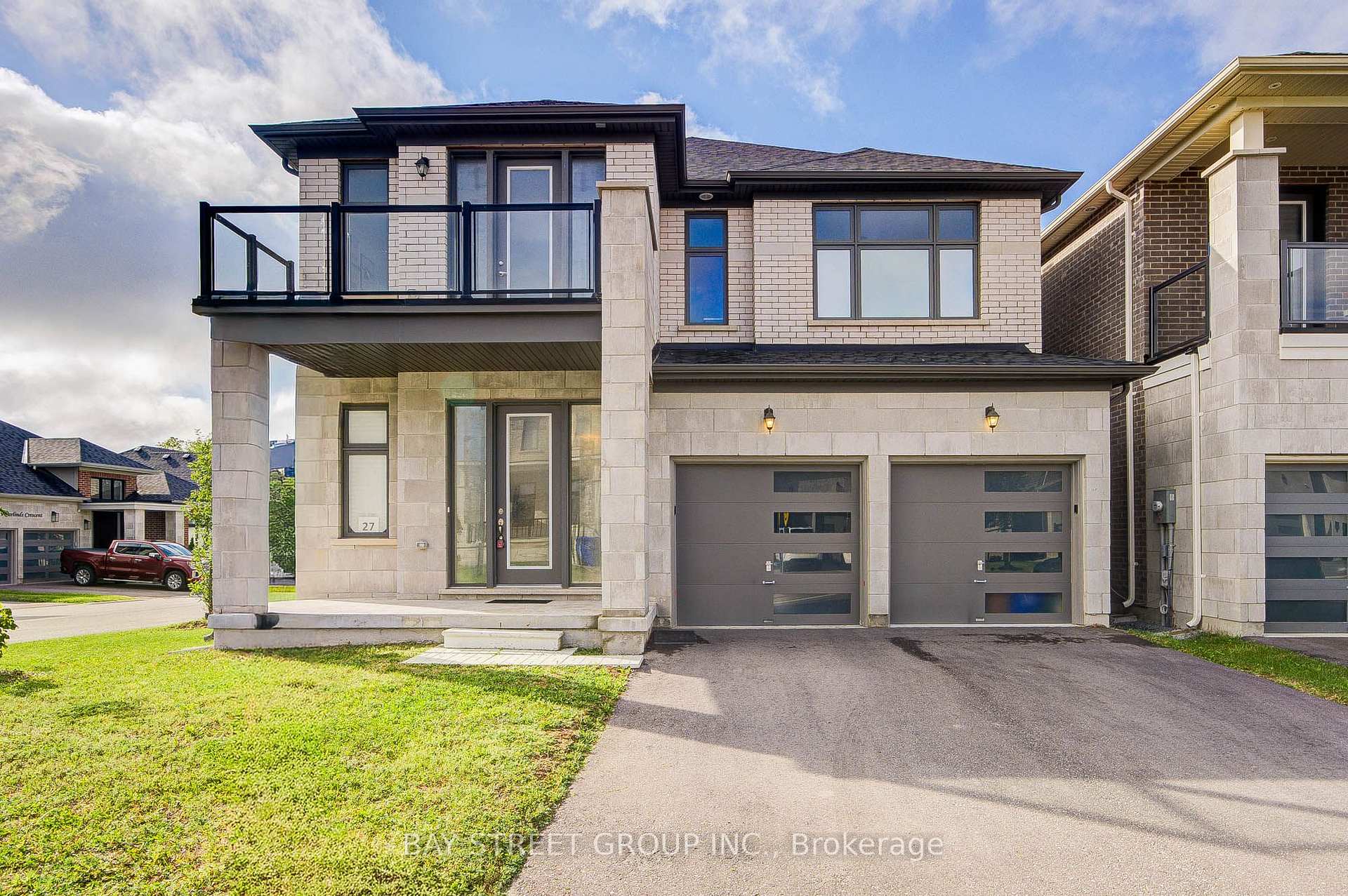 27 Hearthwood Gate, Whitchurch-Stouffville, ON, exterior