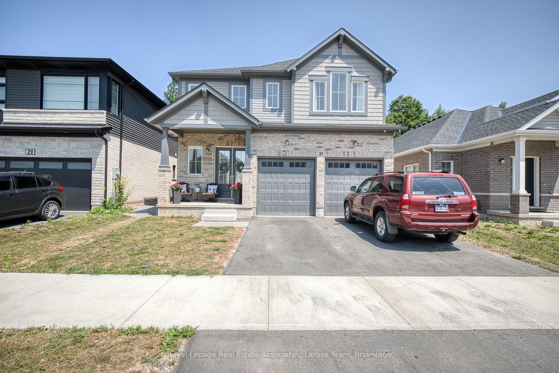 Main and 2nd Floor, - 31 Willson Drive, Thorold, ON, exterior