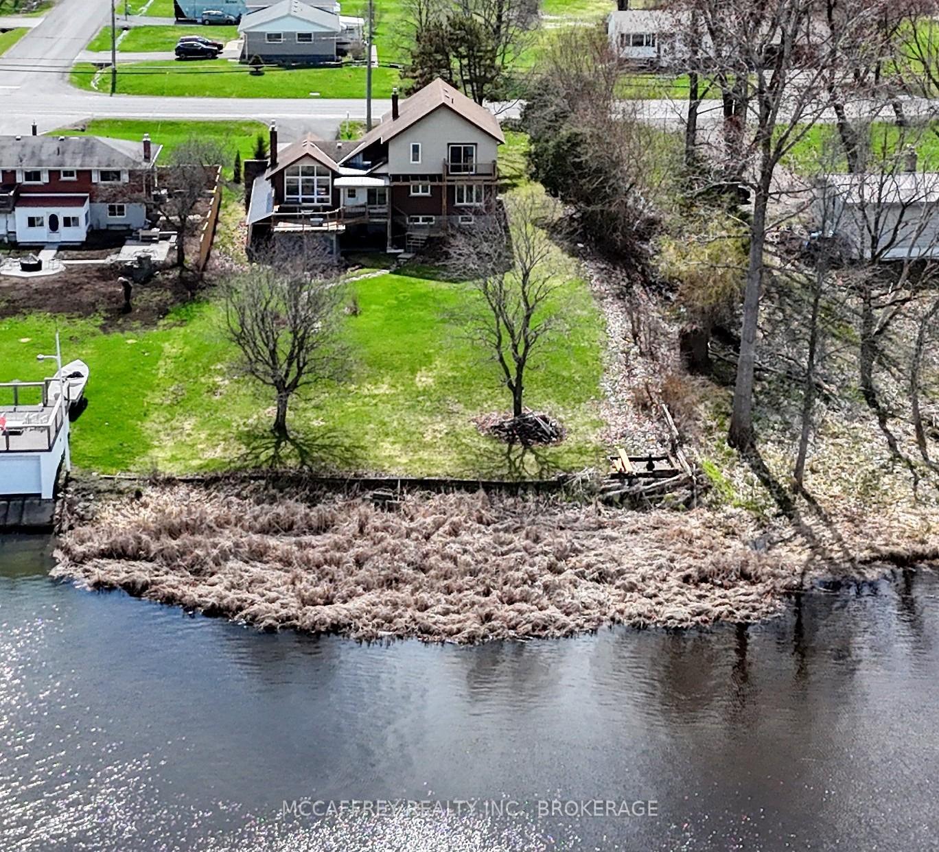 79 River Road, Greater Napanee, ON, exterior
