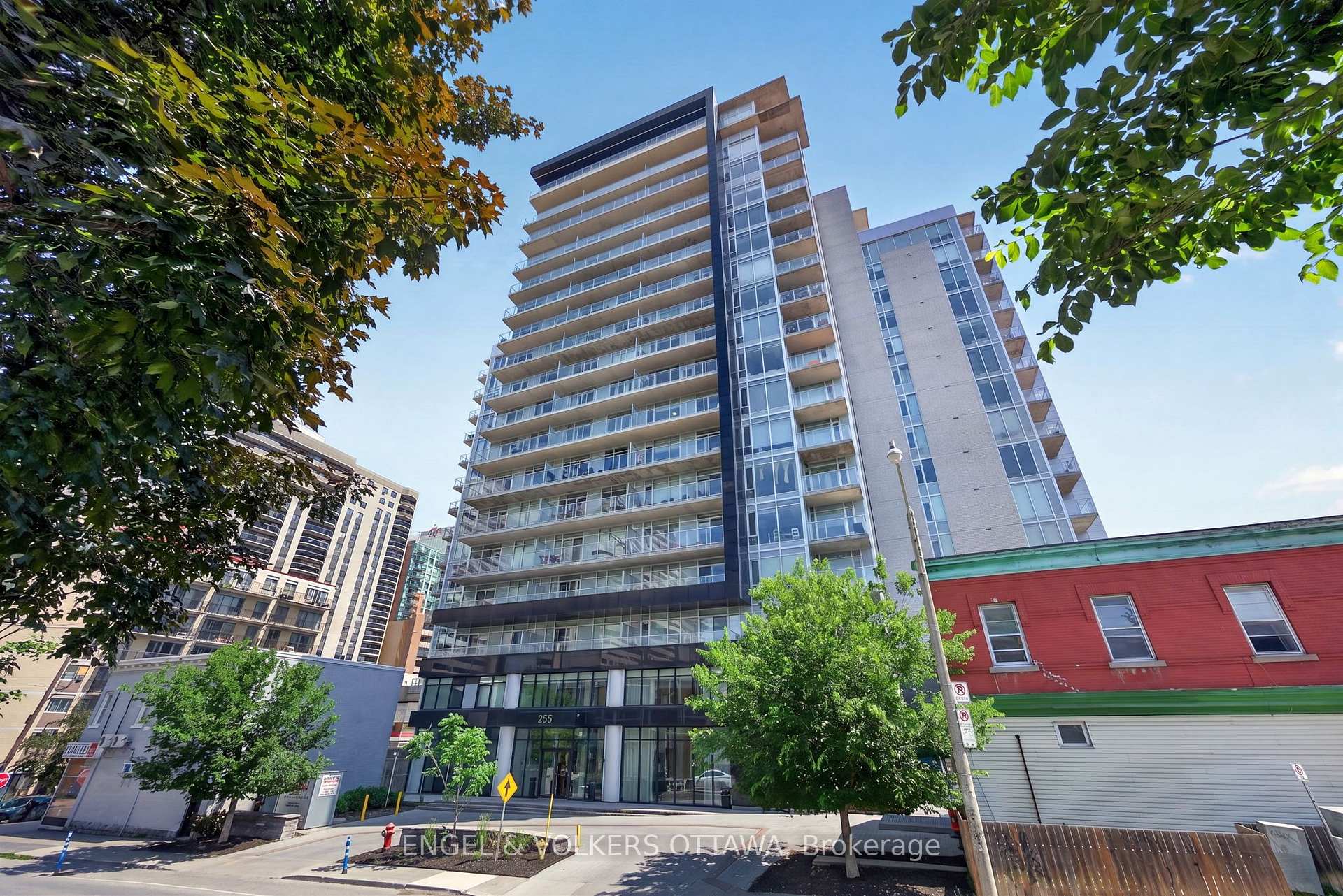 816 - 255 Bay Street, Ottawa Centre, ON, exterior