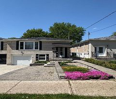 40 Green Bush Road, Toronto C07, ON, exterior