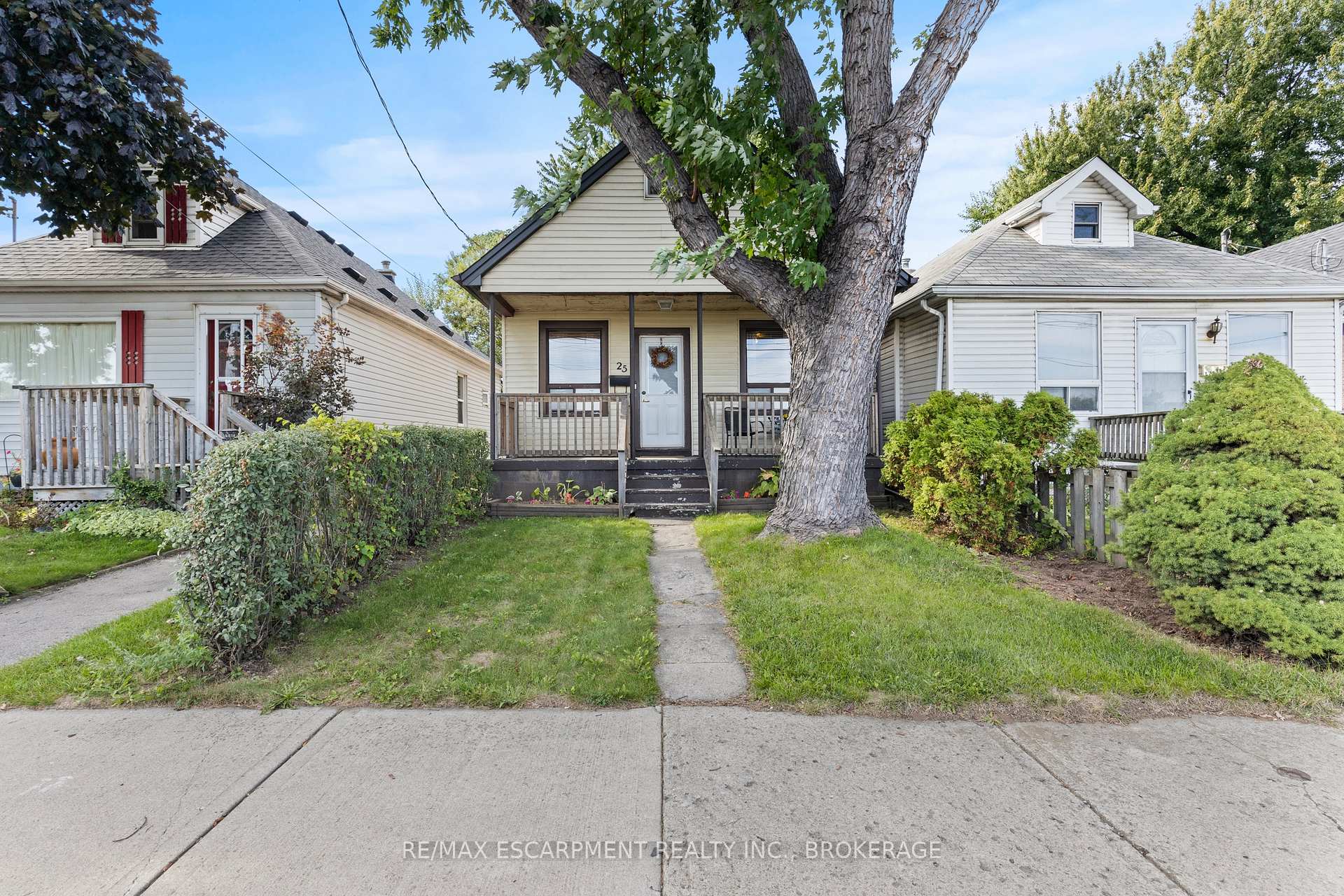 25 Mckinstry Street, Hamilton, ON, exterior