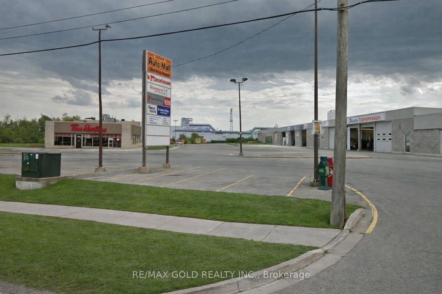 2 - 324 Broadway Avenue, Orangeville, ON, exterior