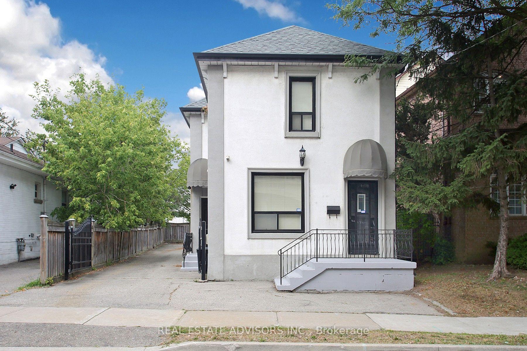 7924 Kipling Avenue, Vaughan, ON, exterior