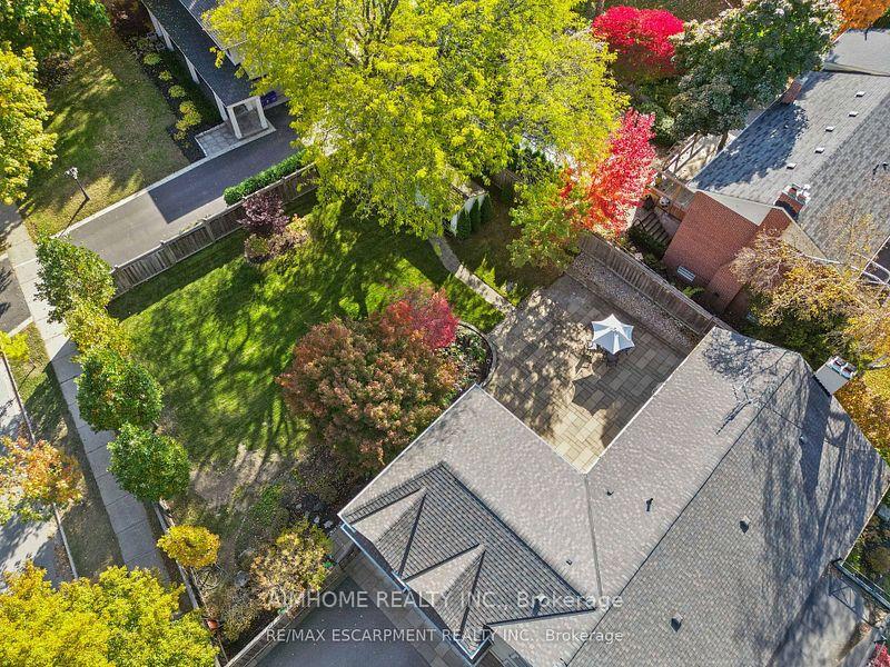 1300 Braeside Drive, Oakville, ON, exterior