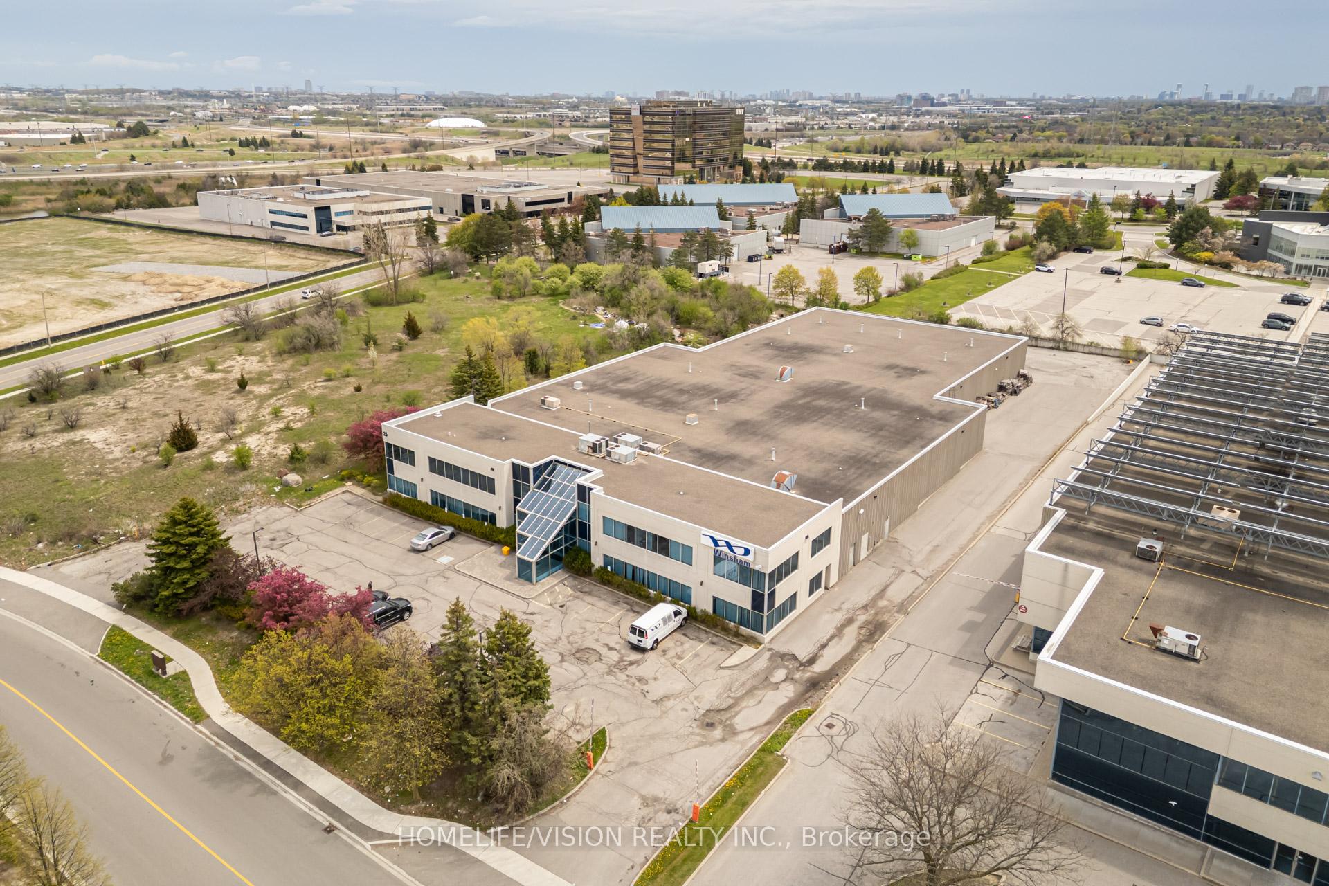25 Minthorn Boulevard, Markham, ON, exterior