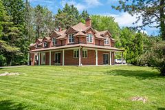 15175 Keele Street, King, ON, exterior