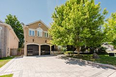 46 El Dorado Street, Richmond Hill, ON, exterior