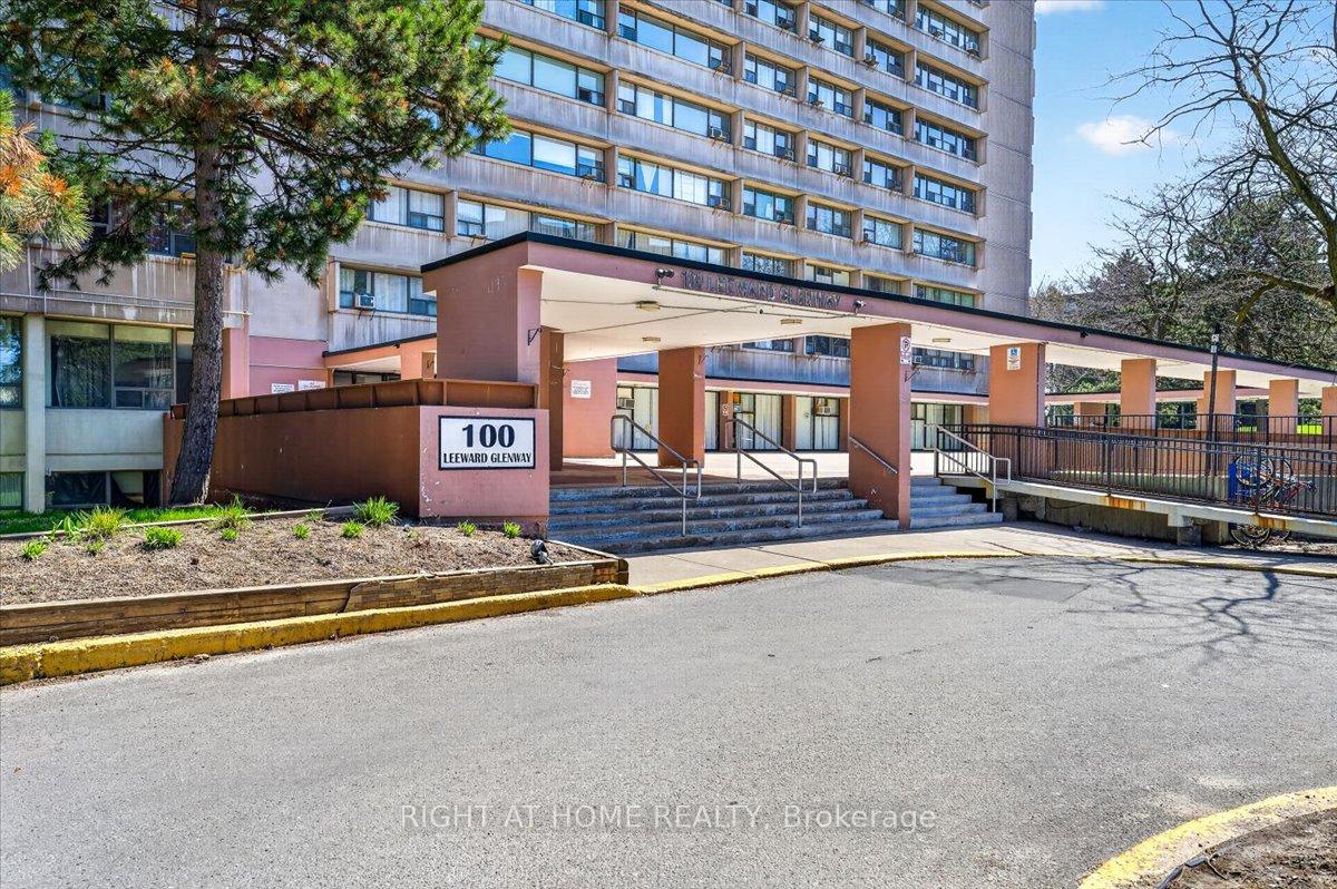 708 - 100 Leeward Glenway, Toronto C11, ON, exterior