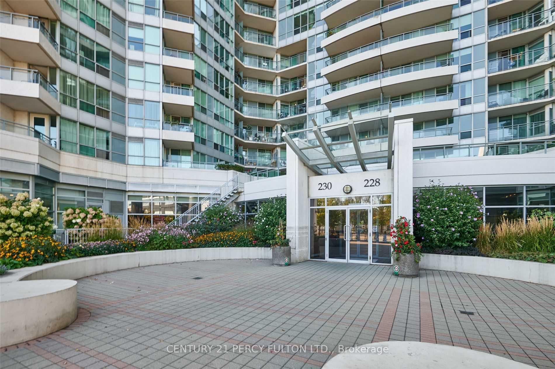 1016 - 230 Queens Quay W, Toronto C01, ON, exterior