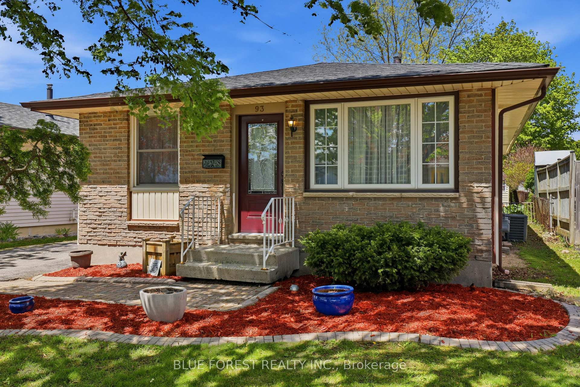 93 Nicholas Crescent, London South, ON, exterior