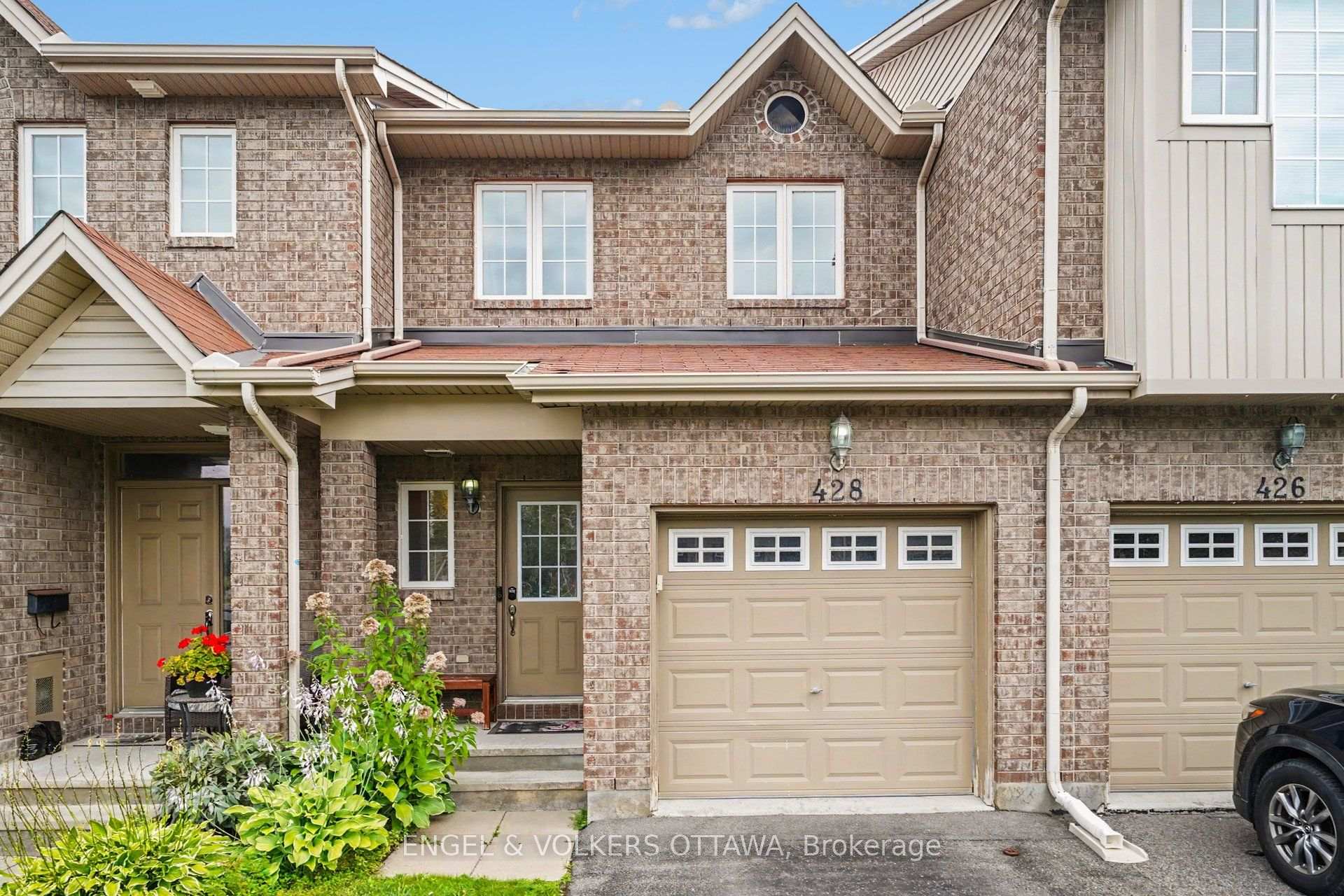 428 Dusk Private, Orleans - Cumberland and Area, ON, exterior