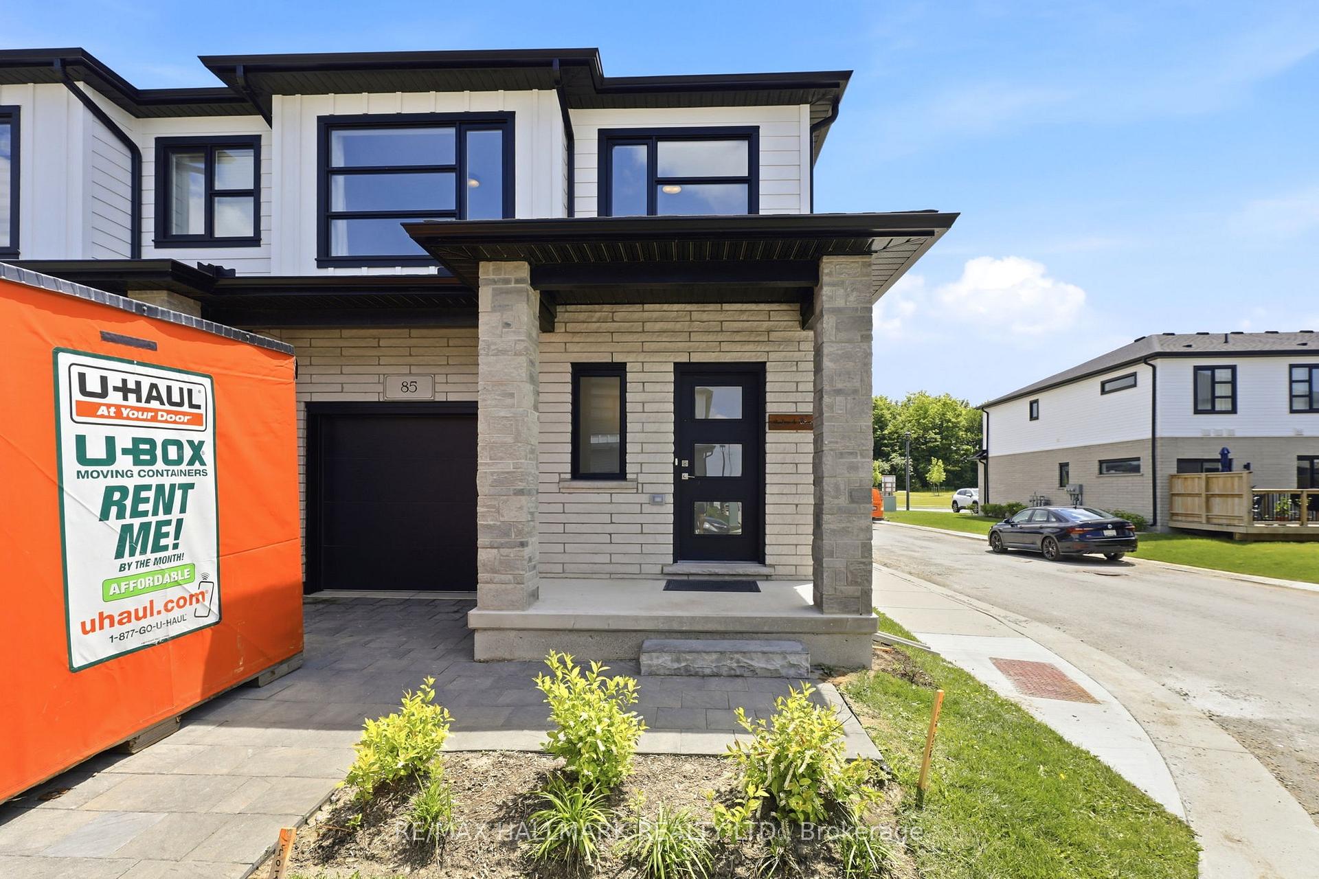 85 - 2700 Buroak Drive, London North, ON, exterior