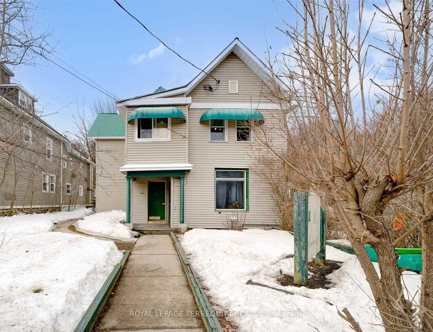 12 Gibson Street, Parry Sound, ON, exterior