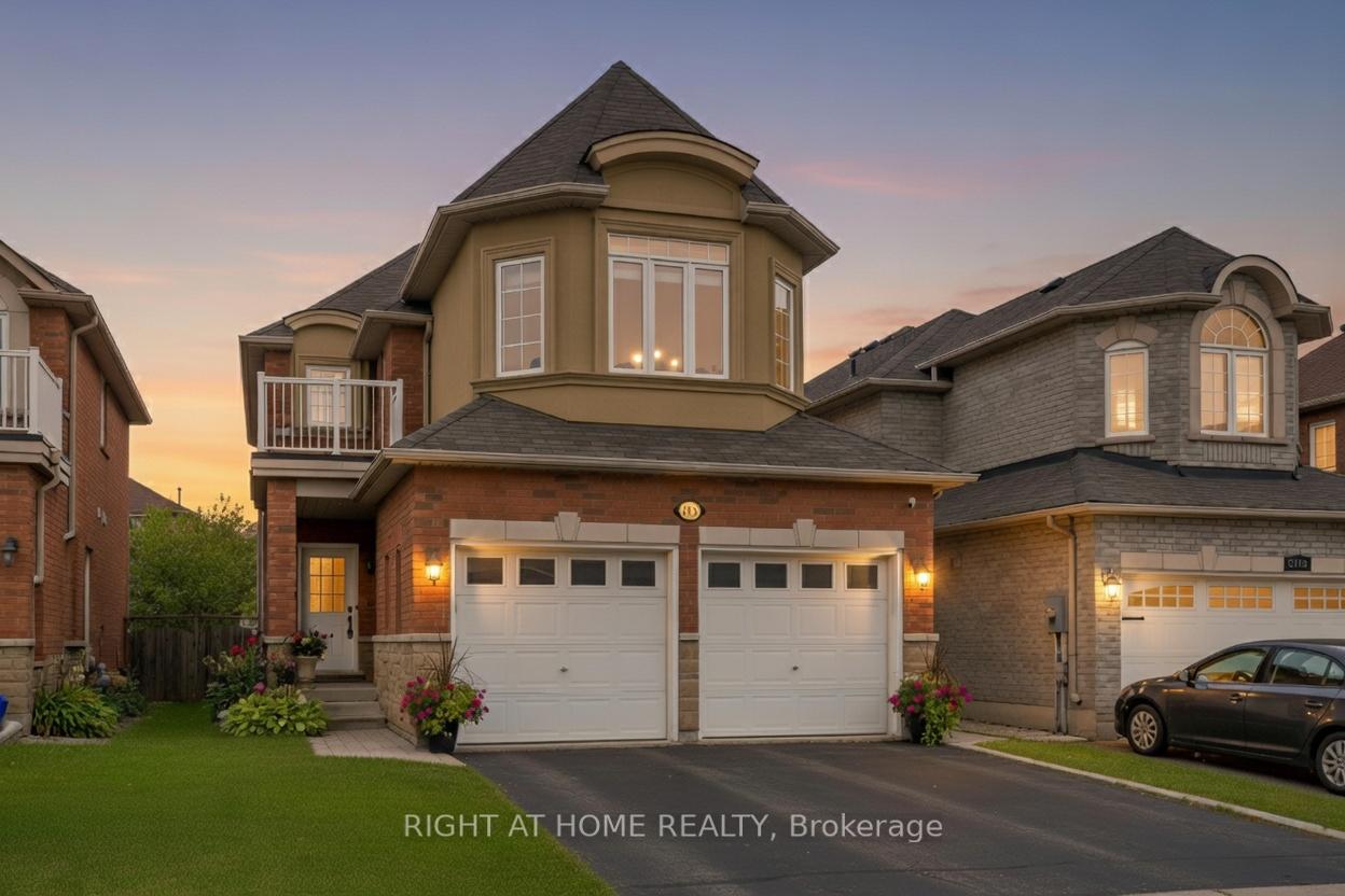 1216 Fox Hill Street, Innisfil, ON, exterior