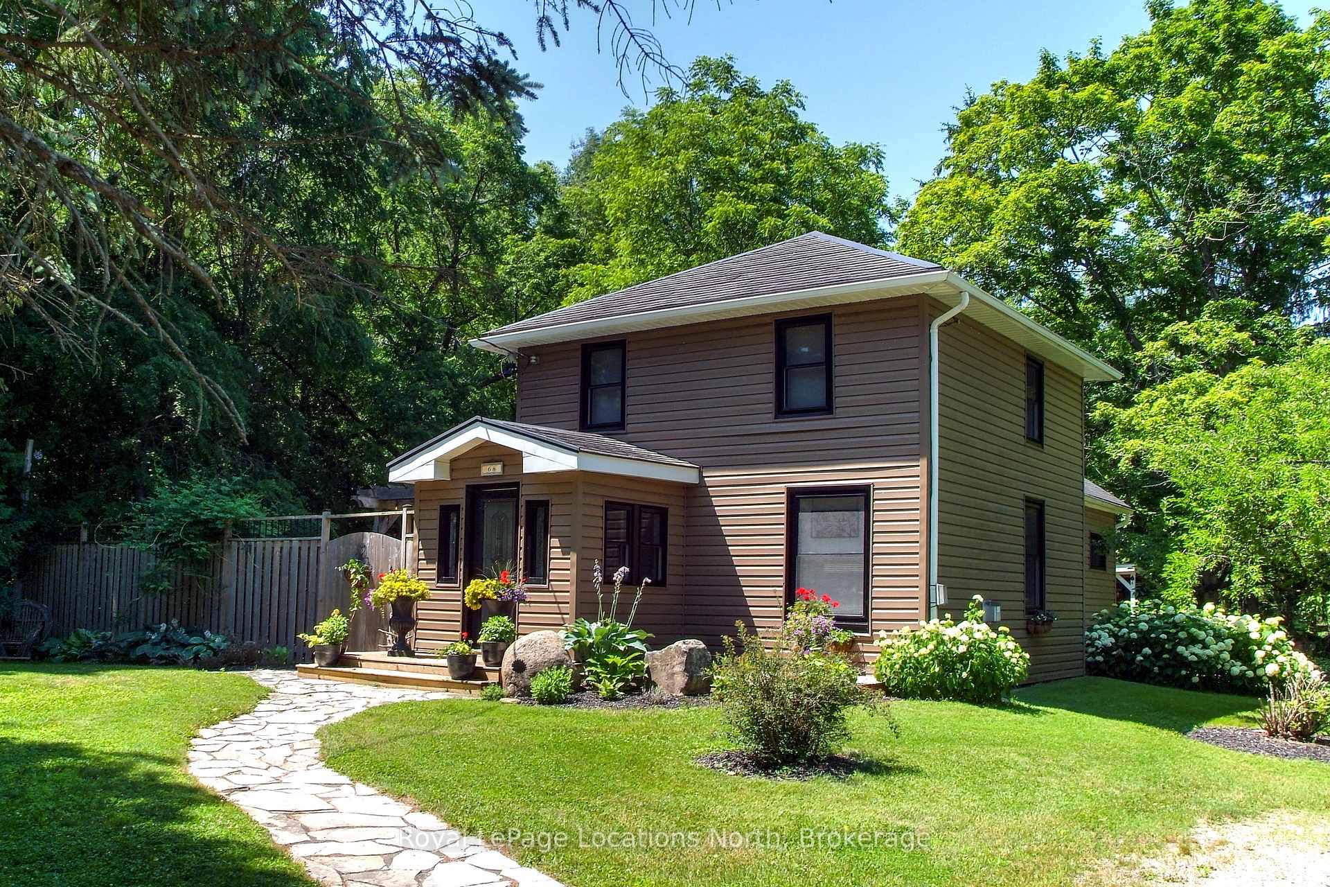 68 Centre Street, Meaford, ON, exterior