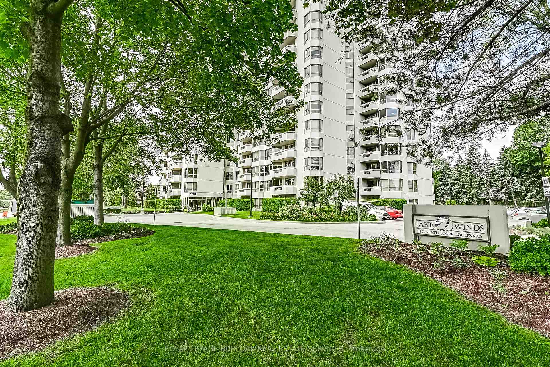 204 - 1201 North Shore Boulevard, Burlington, ON, exterior
