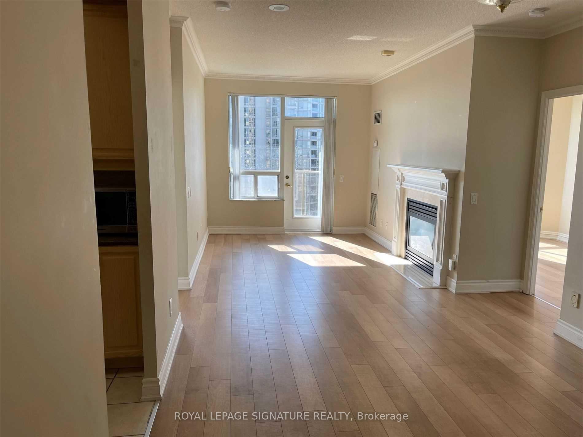 2811 - 25 Kingsbridge Garden Circle, Mississauga, ON, exterior