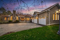 15 Treegrove Circle, Aurora, ON, exterior