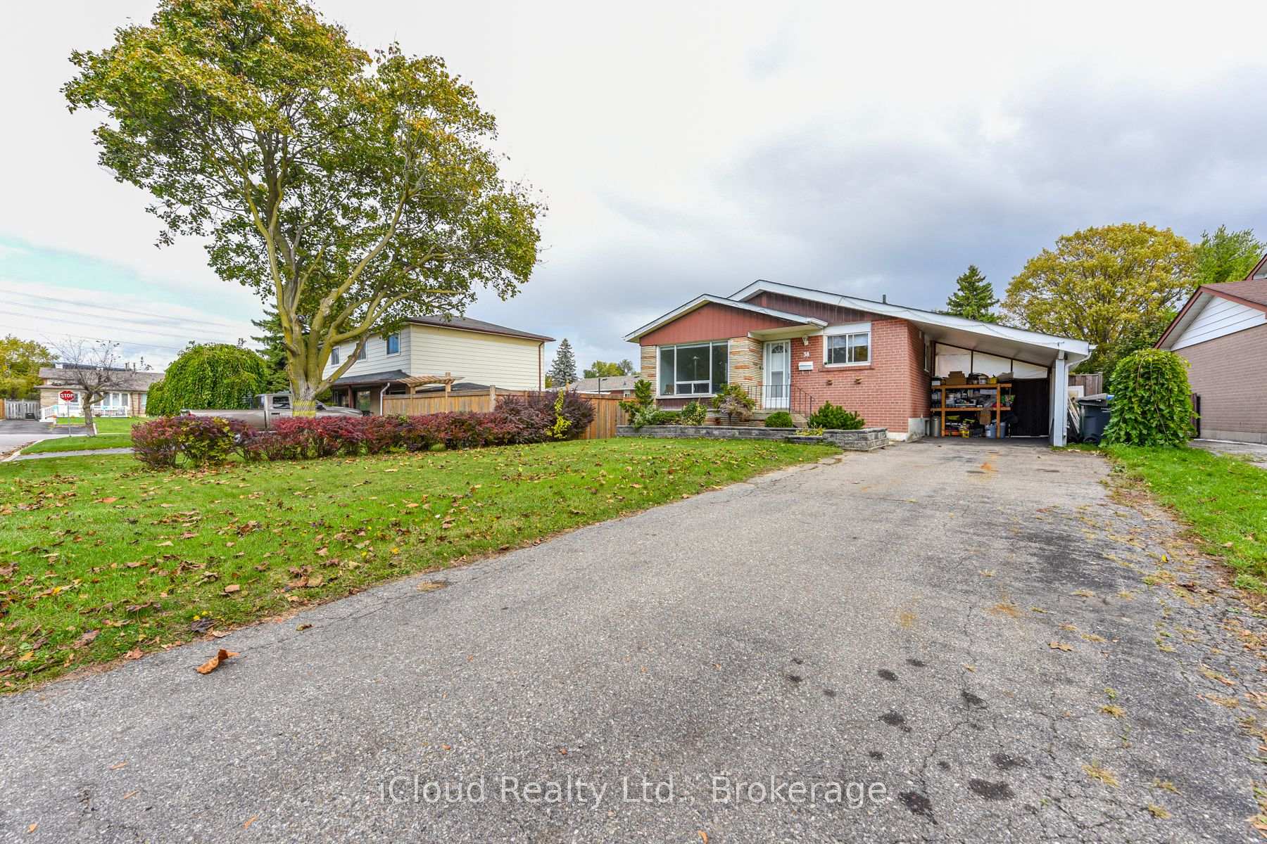 38 Welbeck Drive, Brampton, ON, exterior