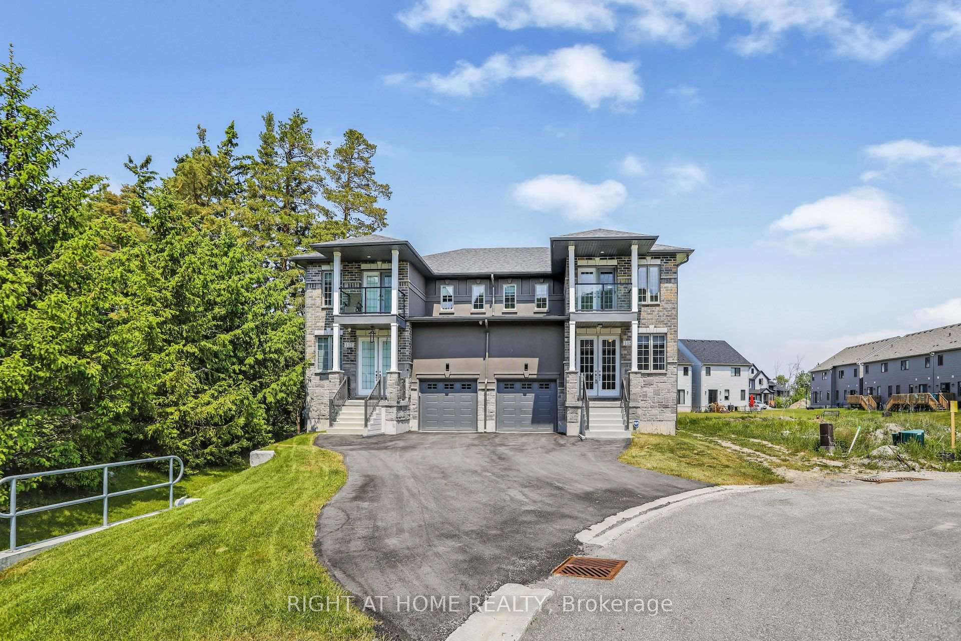 141 - 115 Delphi Court, Blue Mountains, ON, exterior