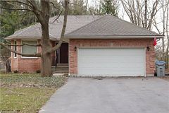 2550 EMERSON Street, Strathroy-Caradoc, ON, exterior