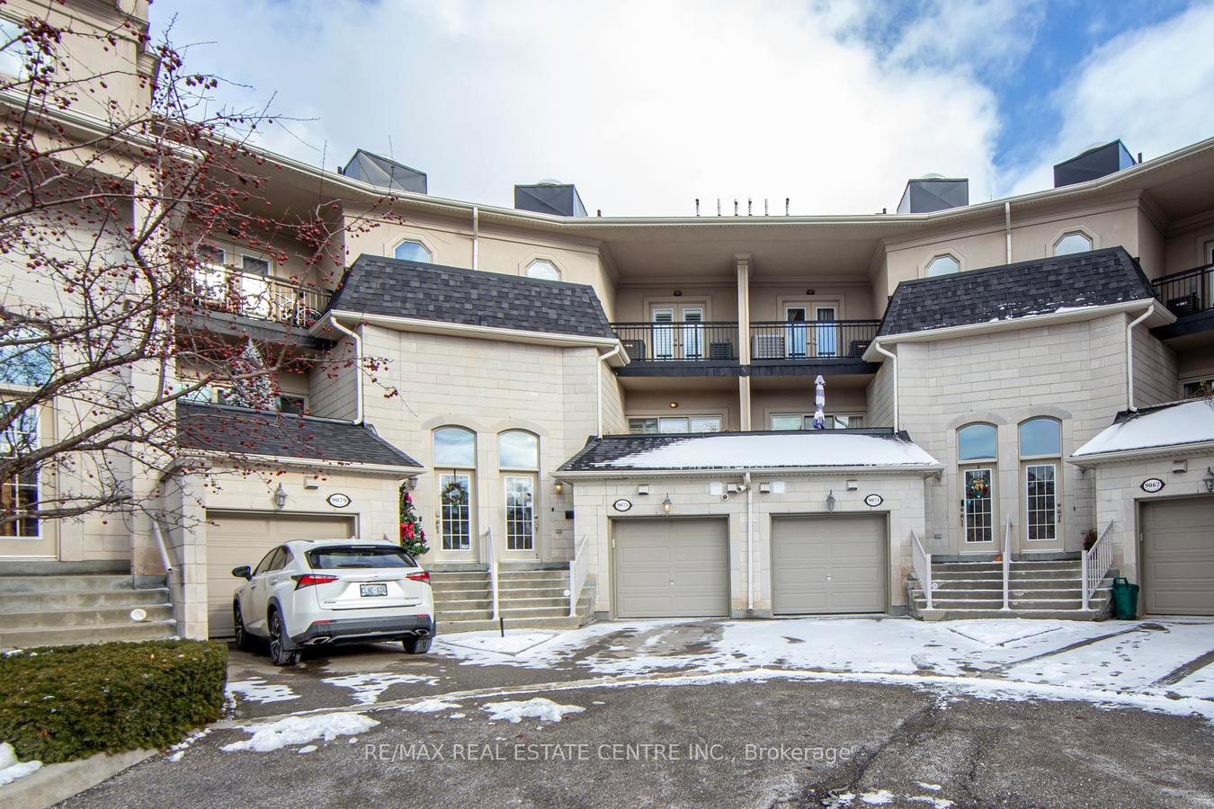 9075 Derry Road, Milton, ON, exterior