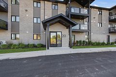 302-20 Hillside Meadow Drive, Quinte West, ON, exterior