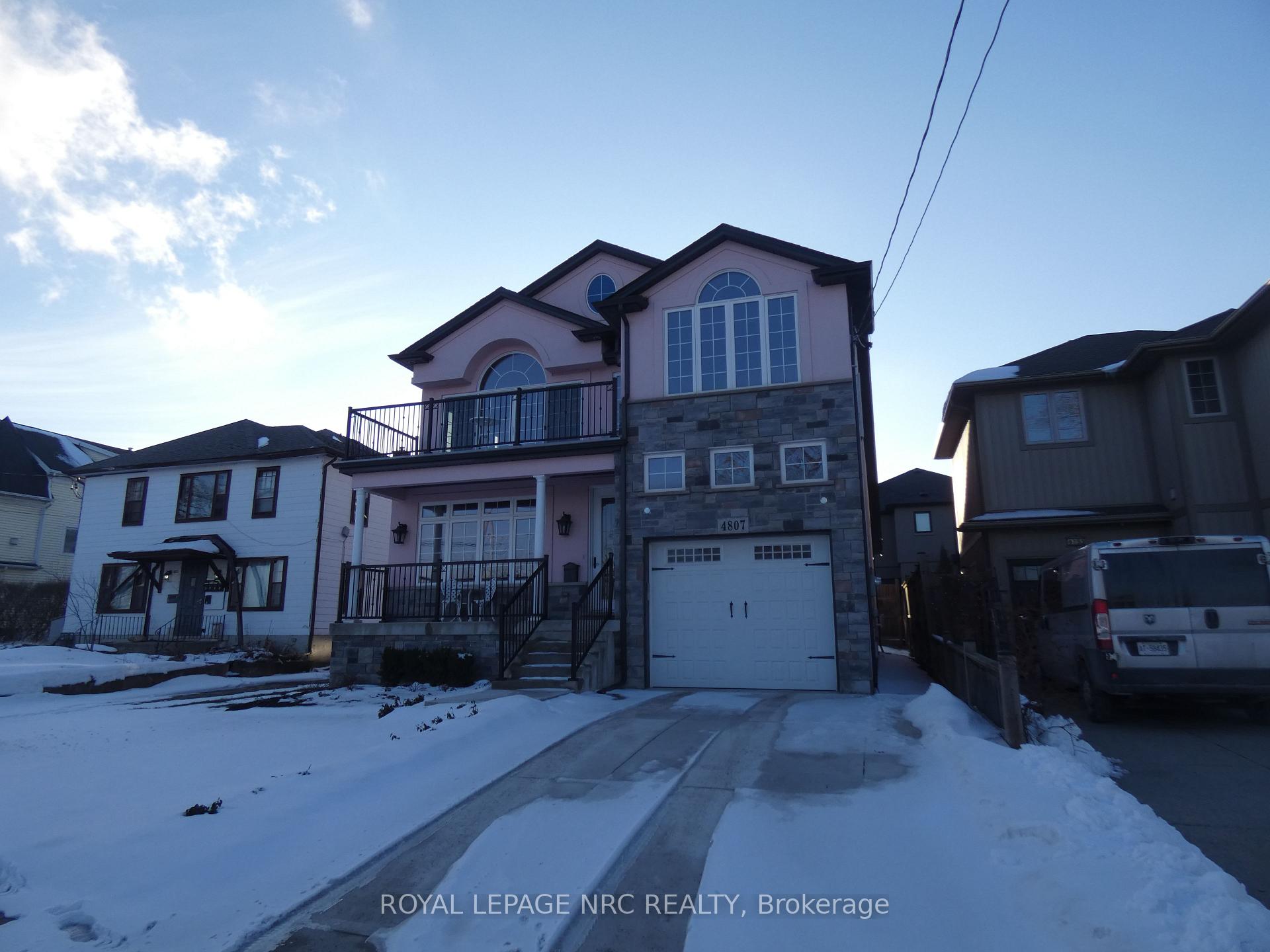 4807 Zimmerman Avenue, Niagara Falls, ON, exterior
