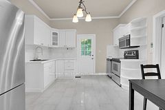 19015 Dufferin Street, King, ON, exterior