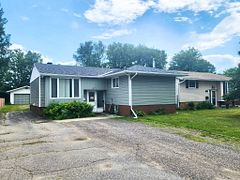 677 Tackaberry Drive, North Bay, ON, exterior
