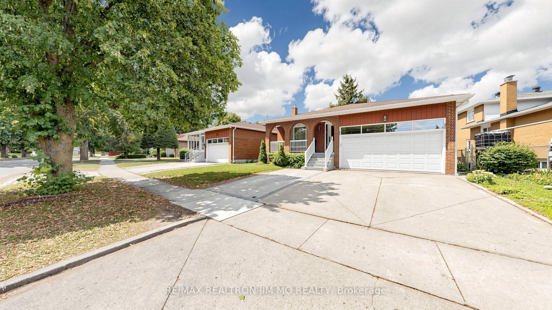 211 Risebrough Circuit, Markham, ON, exterior