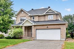 818 Long Point Circle, Blossom Park - Airport and Area, ON, exterior