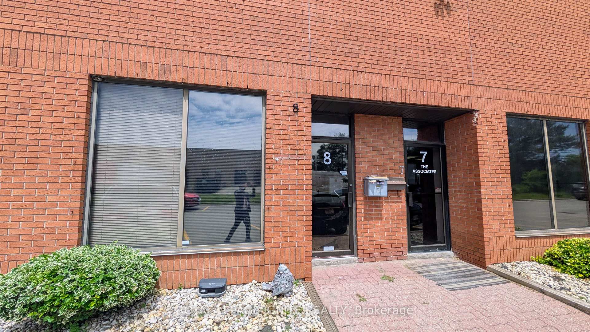 8 - 50 Venture Drive, Toronto E11, ON, exterior