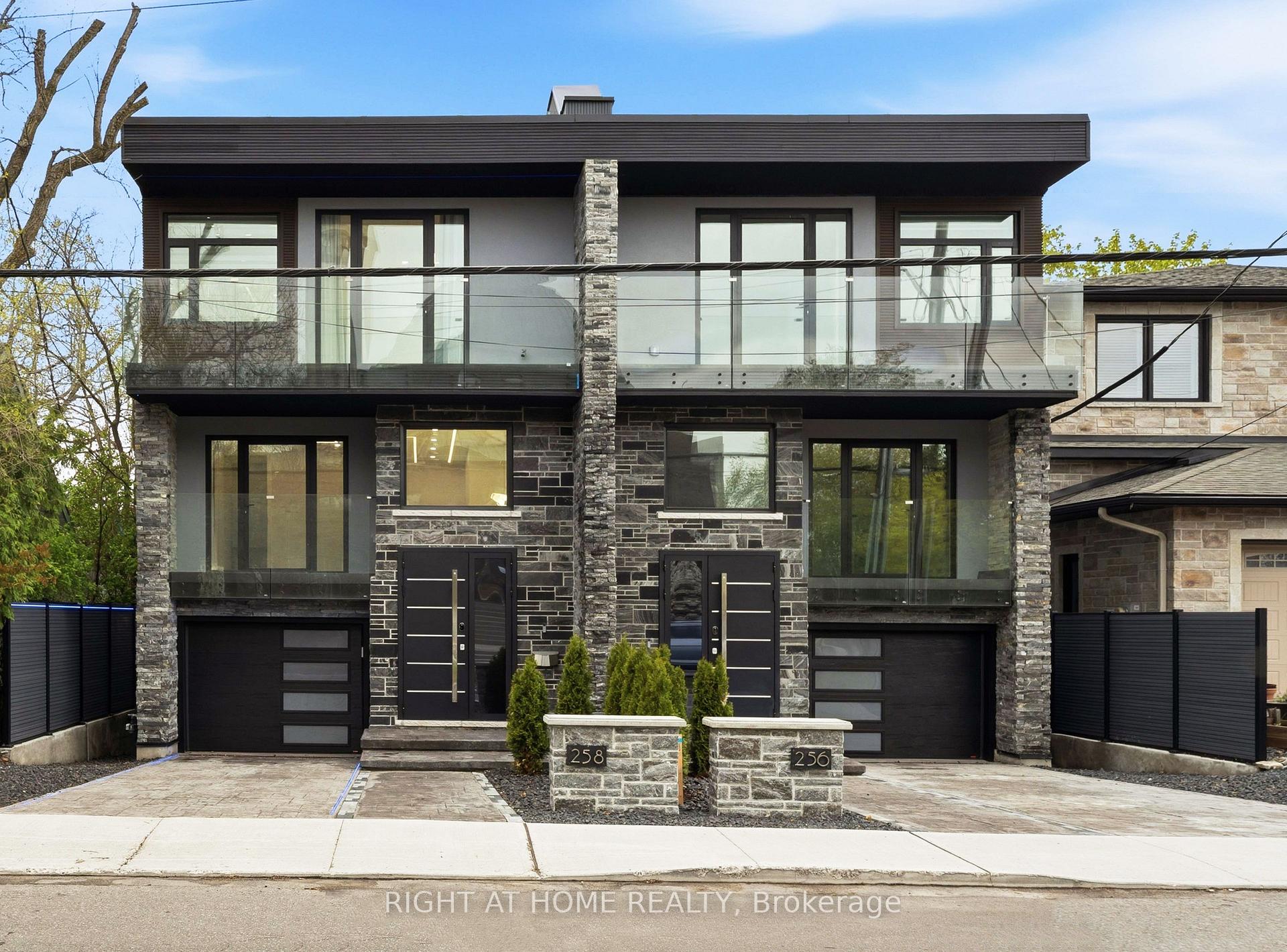 256 Northwestern Avenue, Tunneys Pasture and Ottawa West, ON, exterior