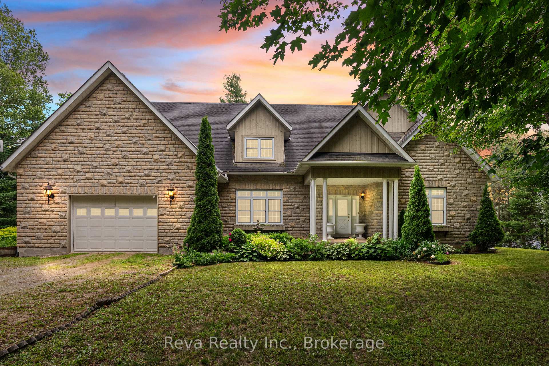 A & B - 464 Mooney Road, Hastings Highlands, ON, exterior