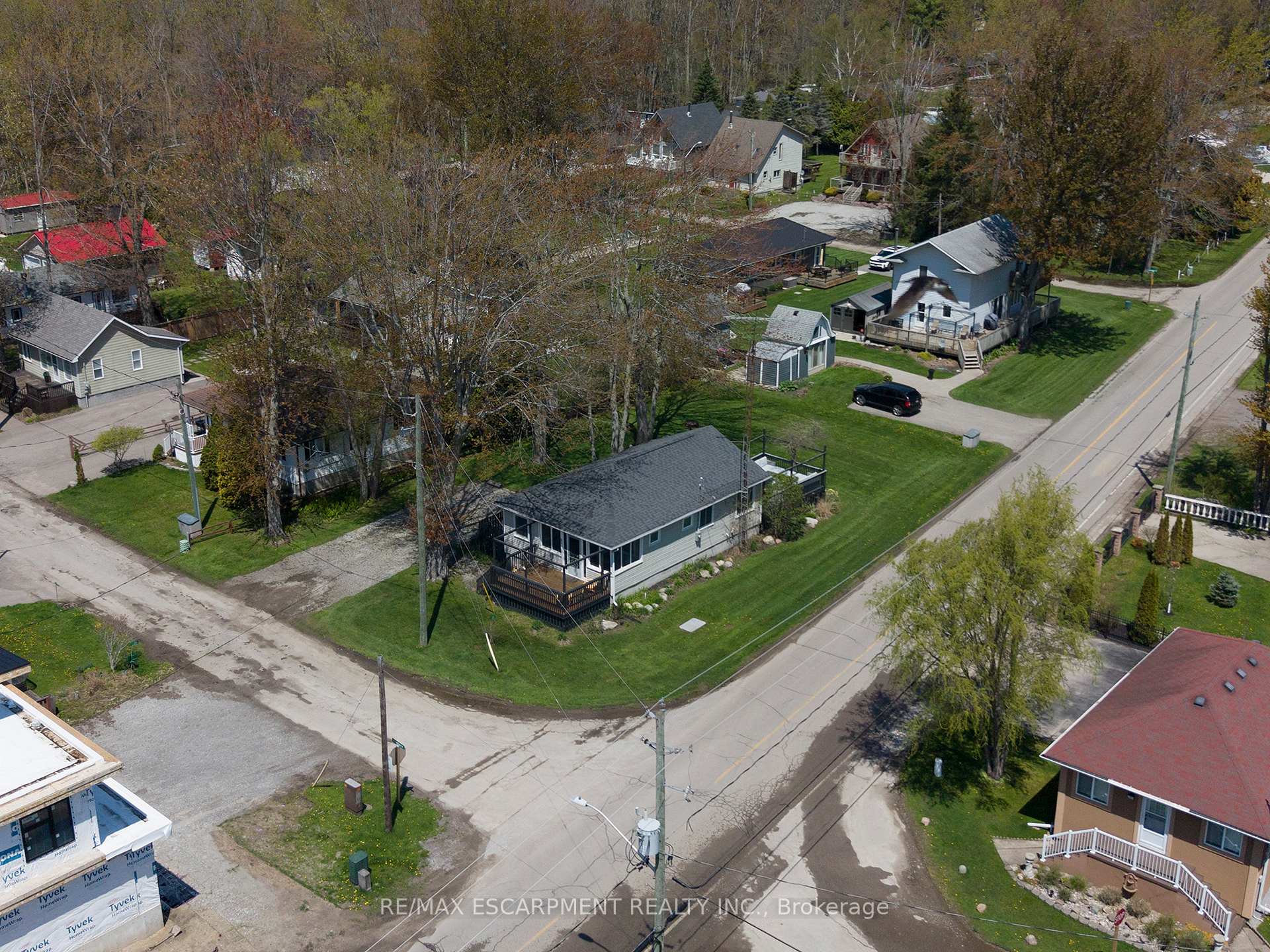 21 FERRIS Street, Norfolk, ON, exterior