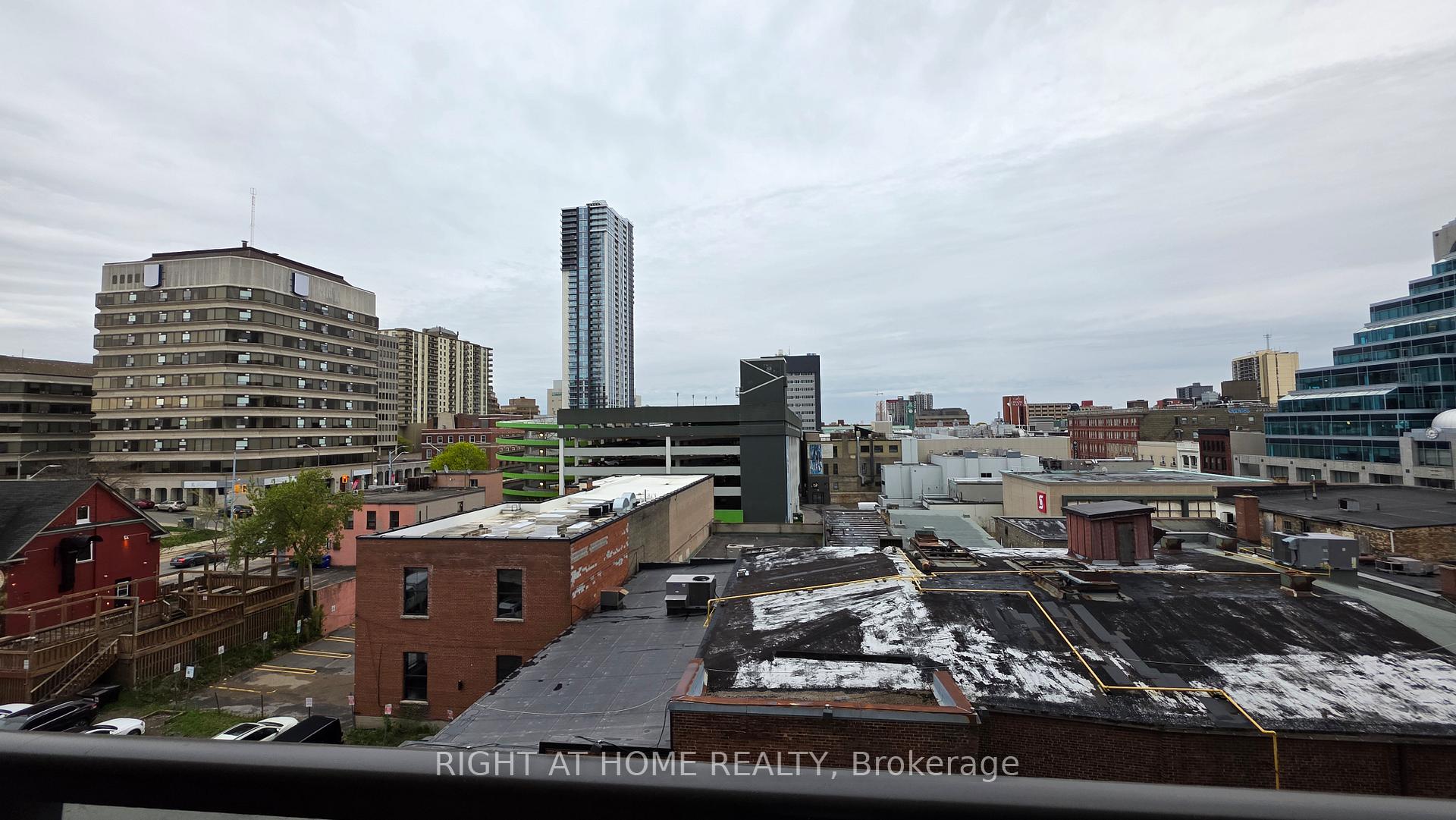412 - 55 Duke Street W, Kitchener, ON, exterior