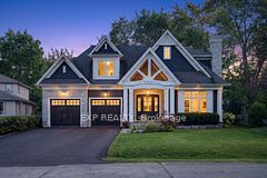 528 Wellington Crescent, Oakville, ON, exterior