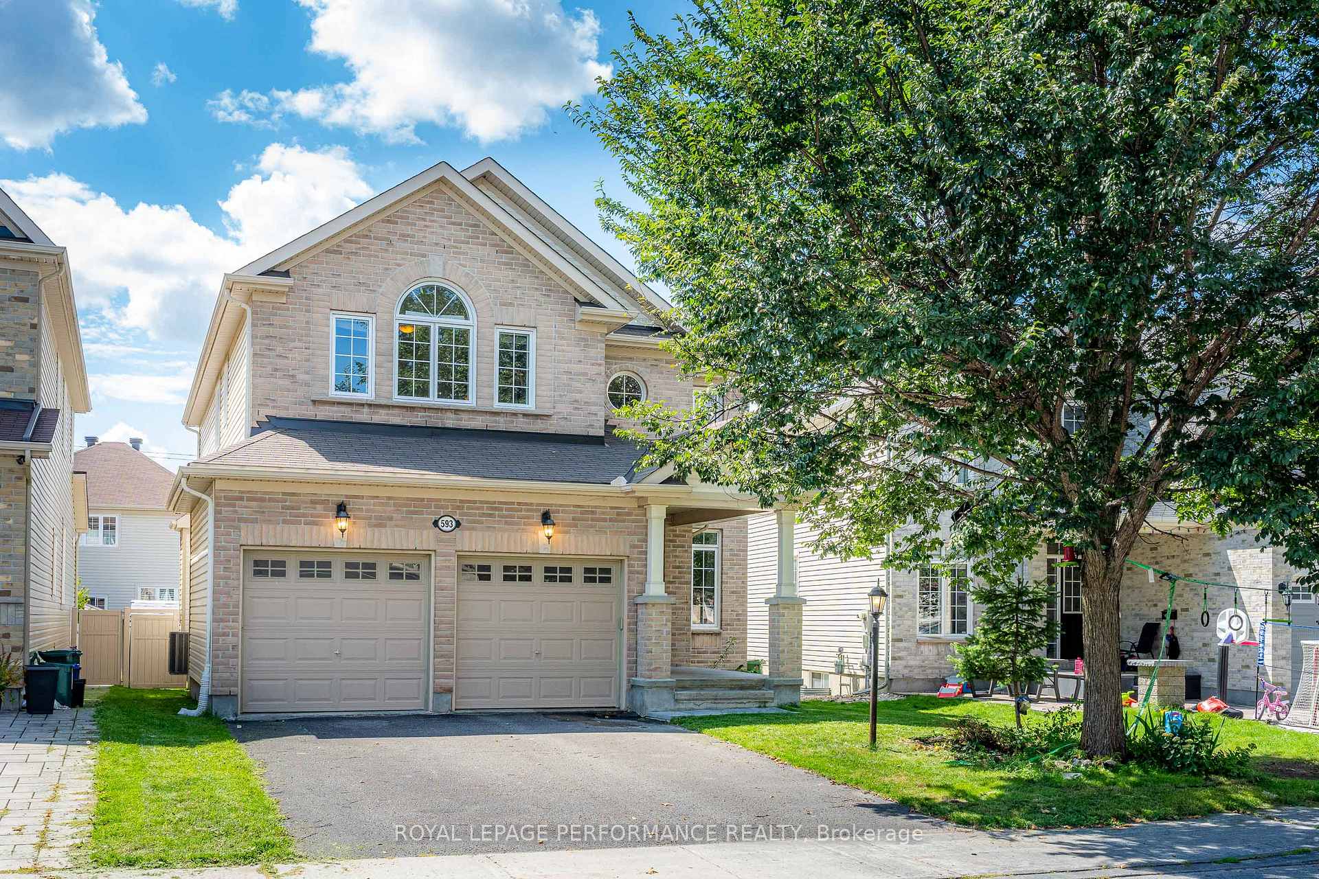 593 PINAWA Circle, Barrhaven, ON, exterior