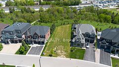 25 Hogan Court, King, ON, exterior