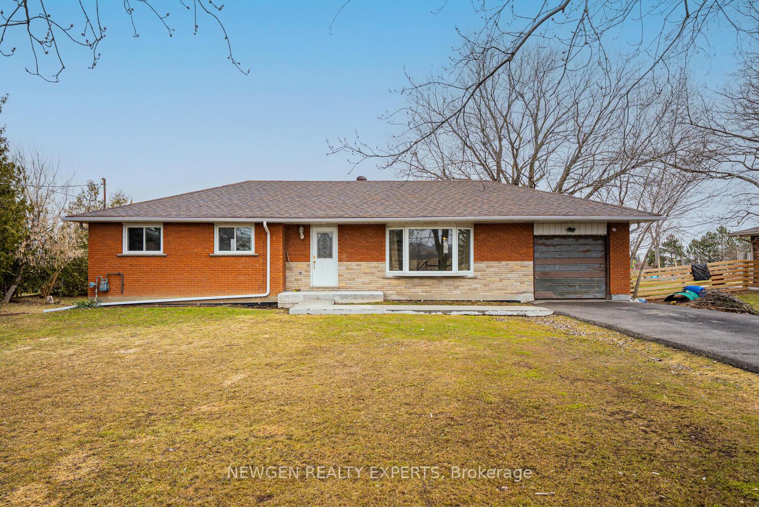 9049 DUBLIN Line, Halton Hills, ON, exterior